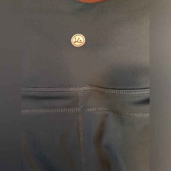 Buttery-Soft Shaping Leggings (Size Small) - Picture 16 of 16